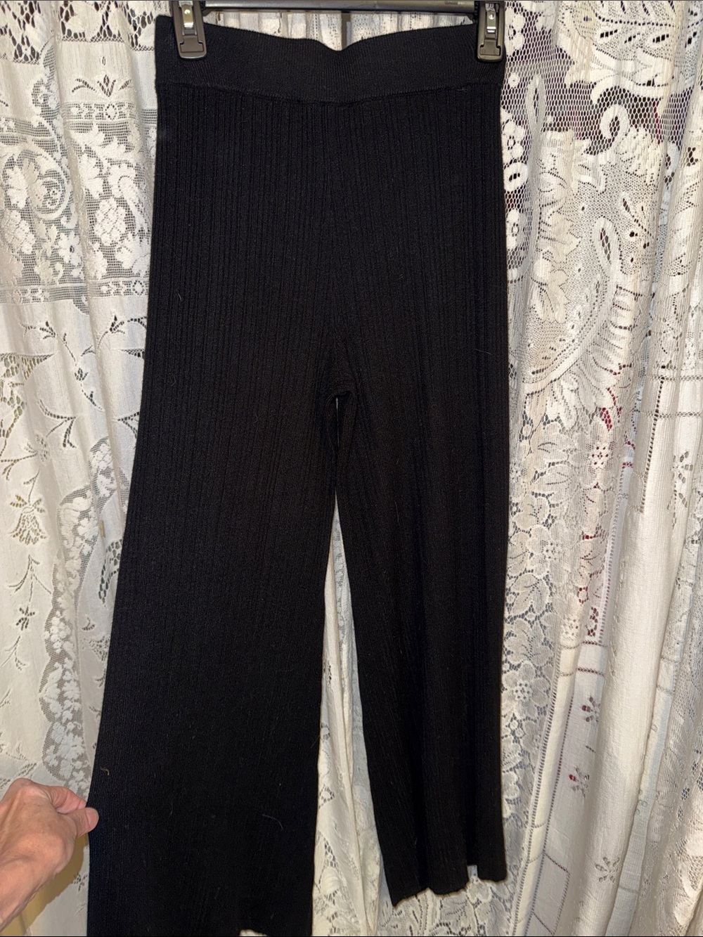 House of Harlow 1960 Black Wide-Leg Knit Pants - Picture 5 of 6